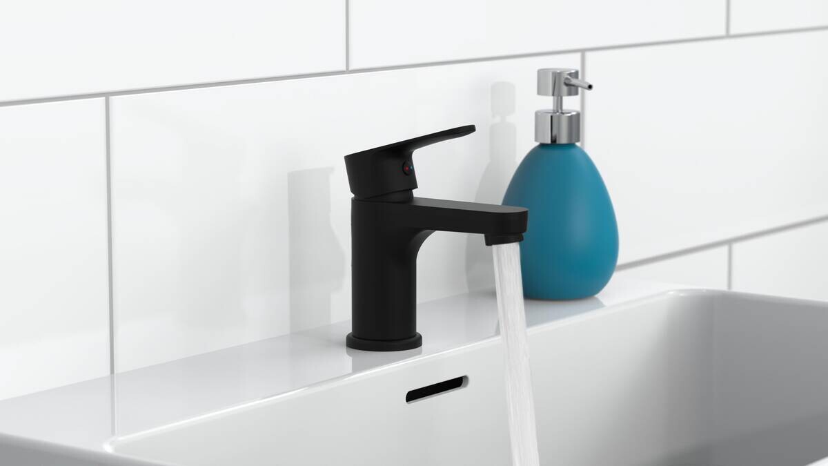 Waschtisch-Armatur Claudio mattschwarz