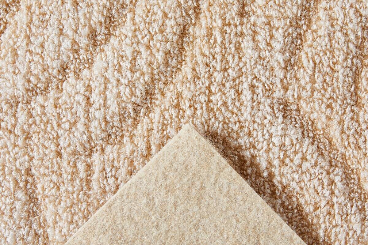 Teppichboden Emmy hellbeige B/L: ca. 200x500 cm pro Stück