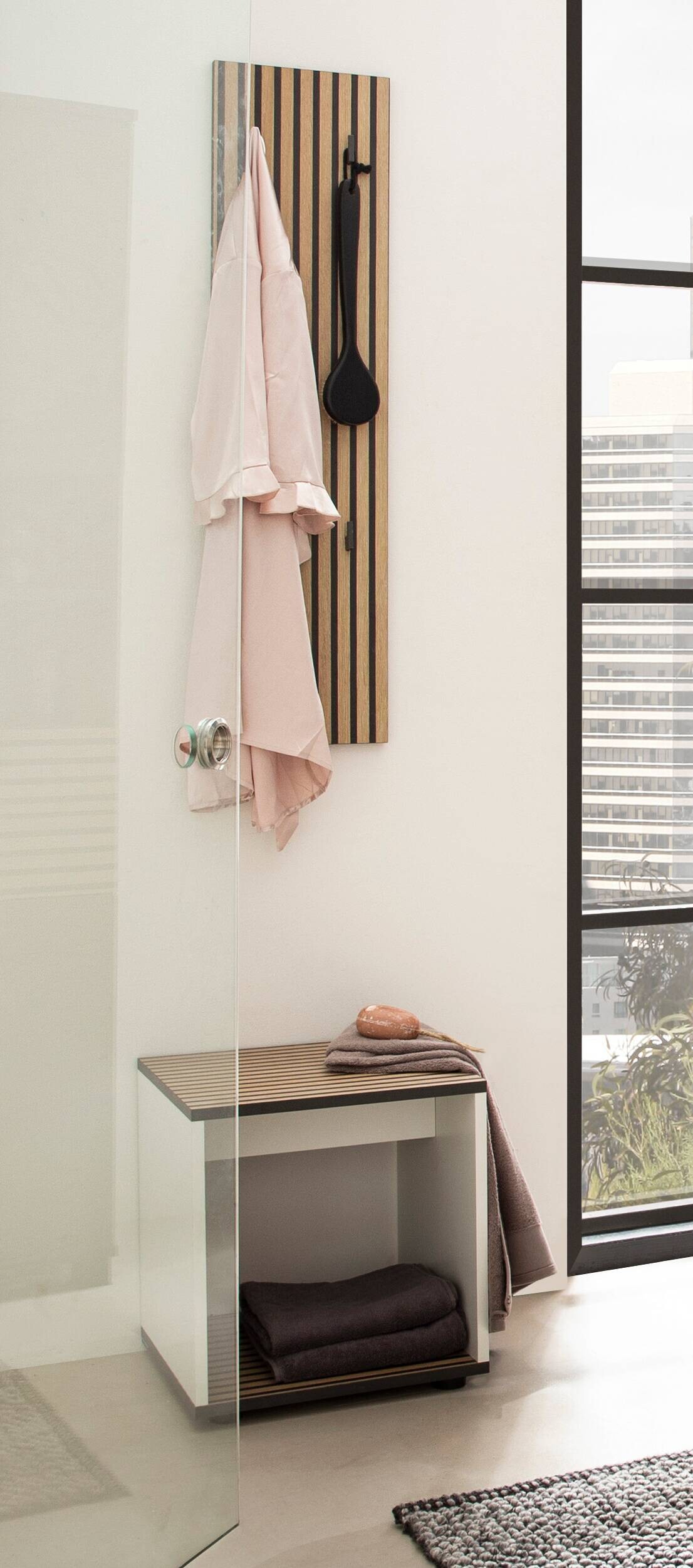 Garderobenpaneel Katta Eiche hell Nachbildung anthrazit B/H/T: ca. 24,5x109x2,6 cm Garderobenpaneel Katta Eiche hell Nachbildung anthrazit B/H/T: ca. 24,5x109x2,6 cm