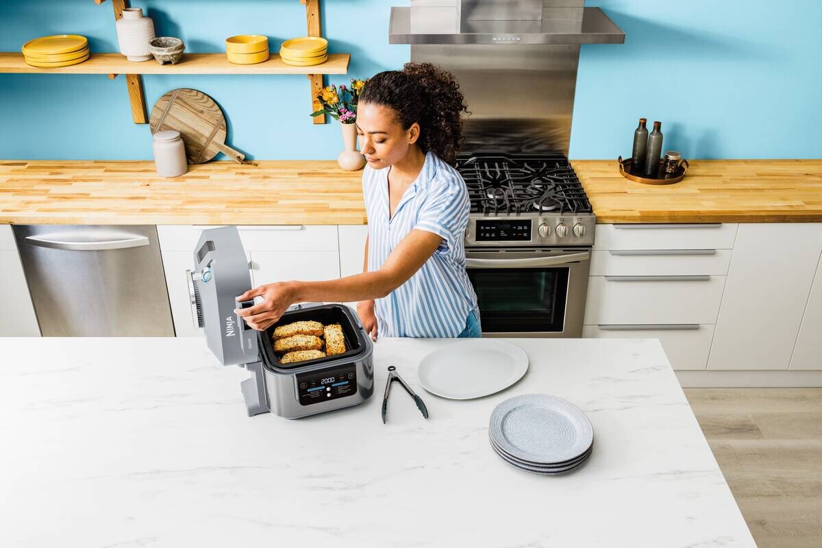 Ninja Heißluftfritteuse ON400EU grau Kunststoff B/H/L: ca. 33x31x35 cm ca. 5,7 l