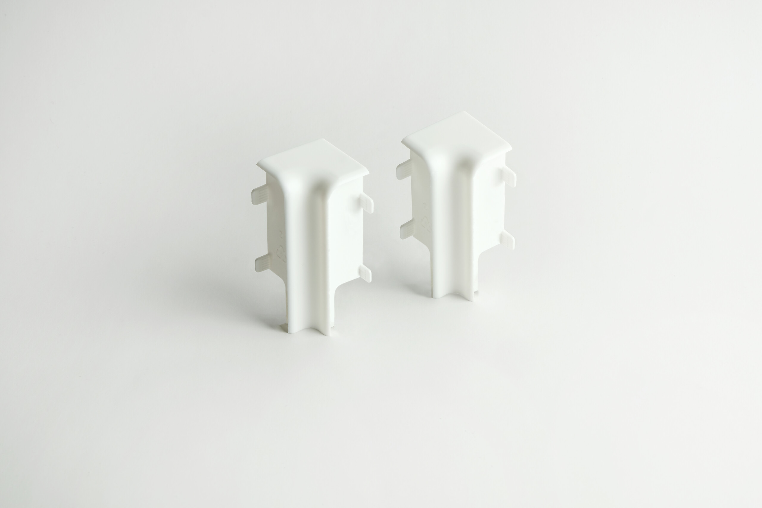 POCOline Innenecke weiß L/B/H: ca. 2,8x2,8x5,89 cm