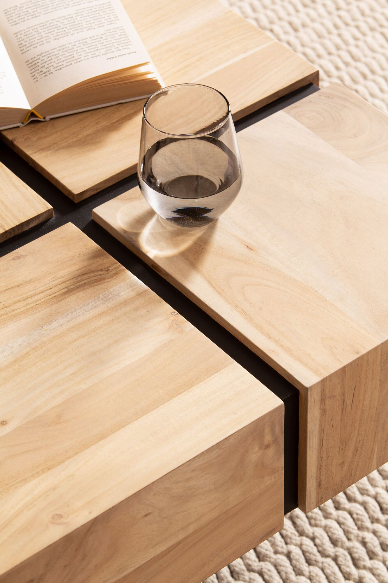 Wohnling Couchtisch Akazie B/H/T: ca. 60x40x60 cm