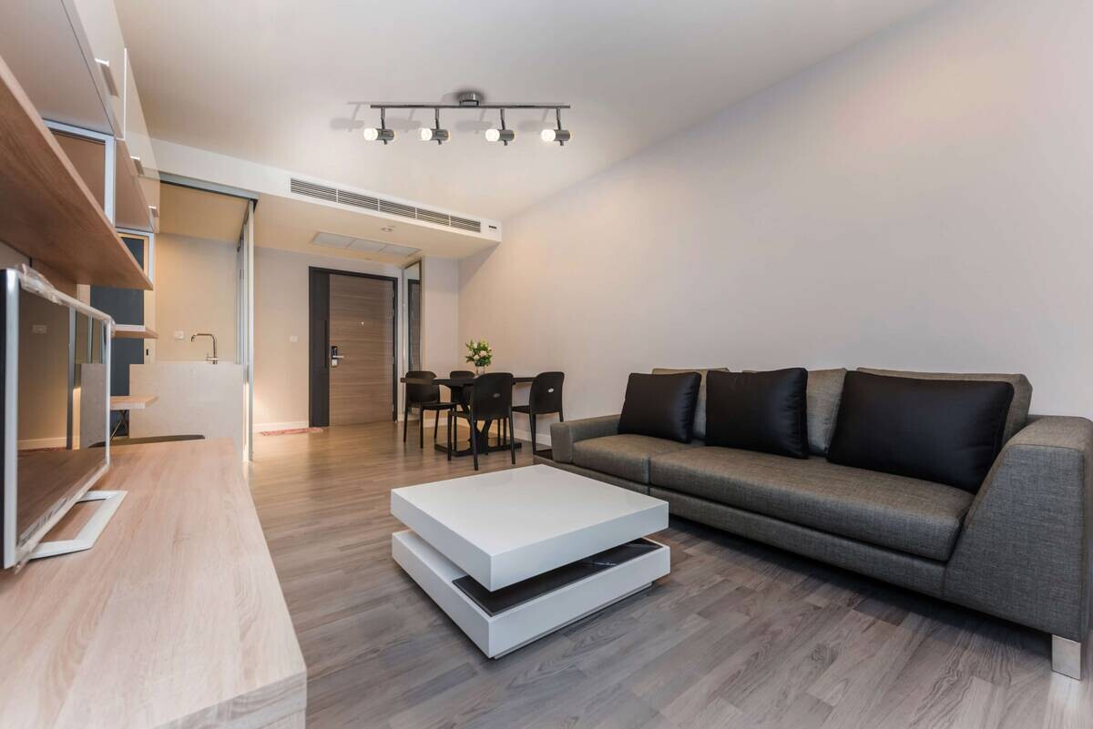 Näve Leuchten Deckenleuchte 1246042 Chrom Kunststoff Metall B/H/T: ca. 8x18,5x66 cm 4 Brennstellen