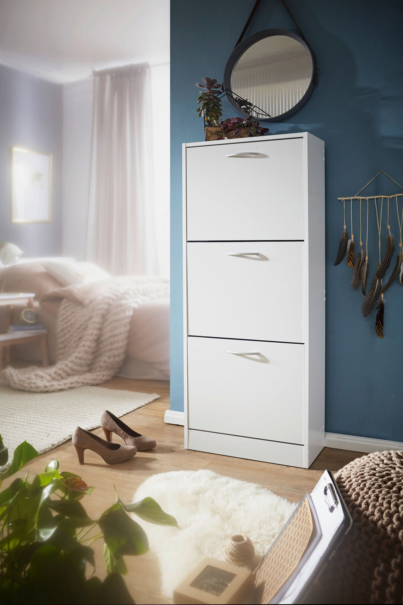 Schuhschrank weiß B/H/T: ca. 50x125x24 cm