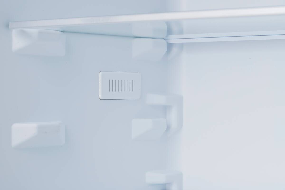 POCOline Kühl-/Gefrierkombination KGK 144-157 CDIX dark Inox B/H/T: ca. 47x144x50 cm