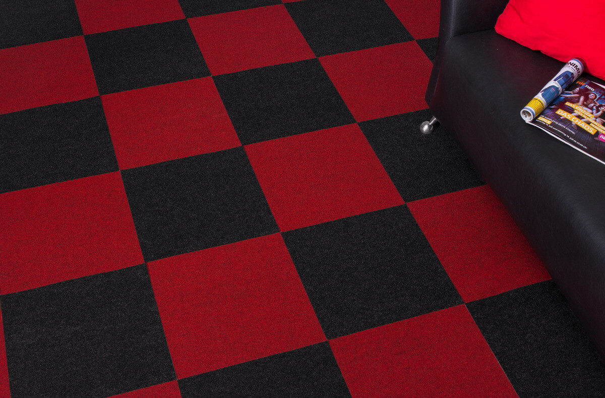 Teppichfliese Filz rot B/L: ca. 40x40 cm pro Stück