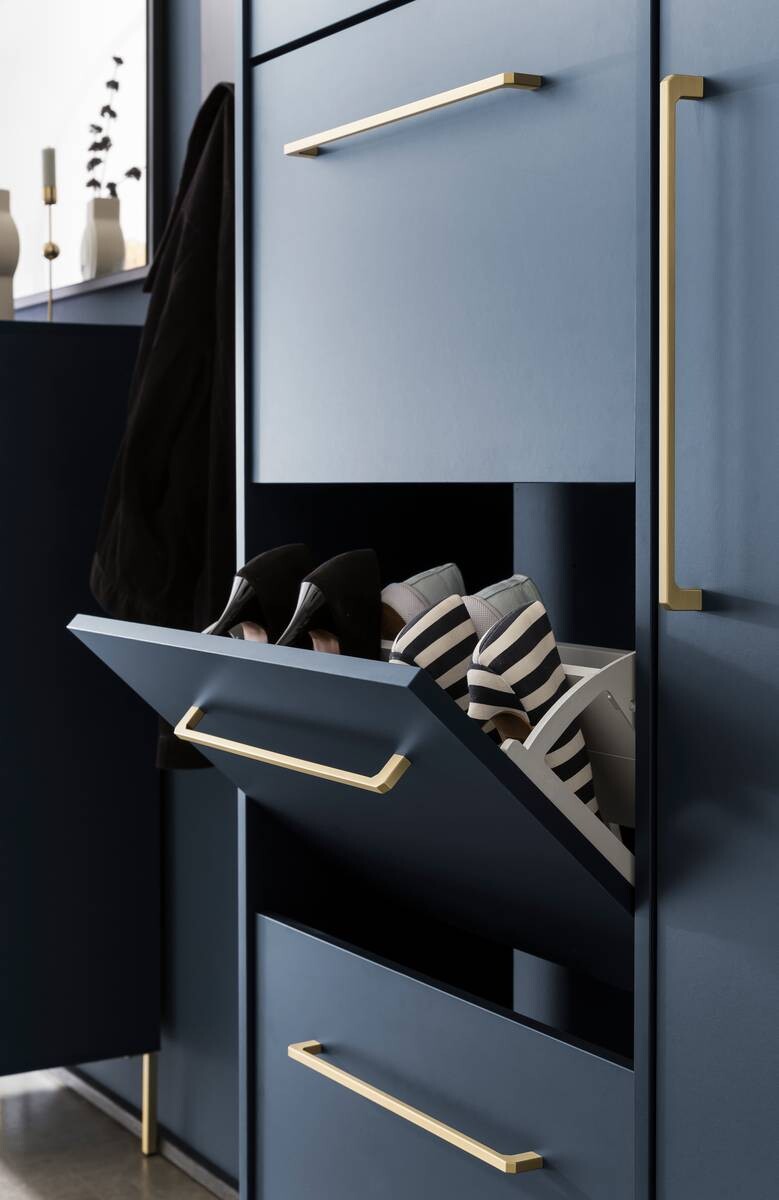 Schuhschrank Kent dunkelblau B/H/T: ca. 88,4x174,2x30 cm