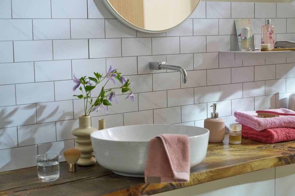 Wandfliesen weiß B/L: ca. 30,5x30,5 cm