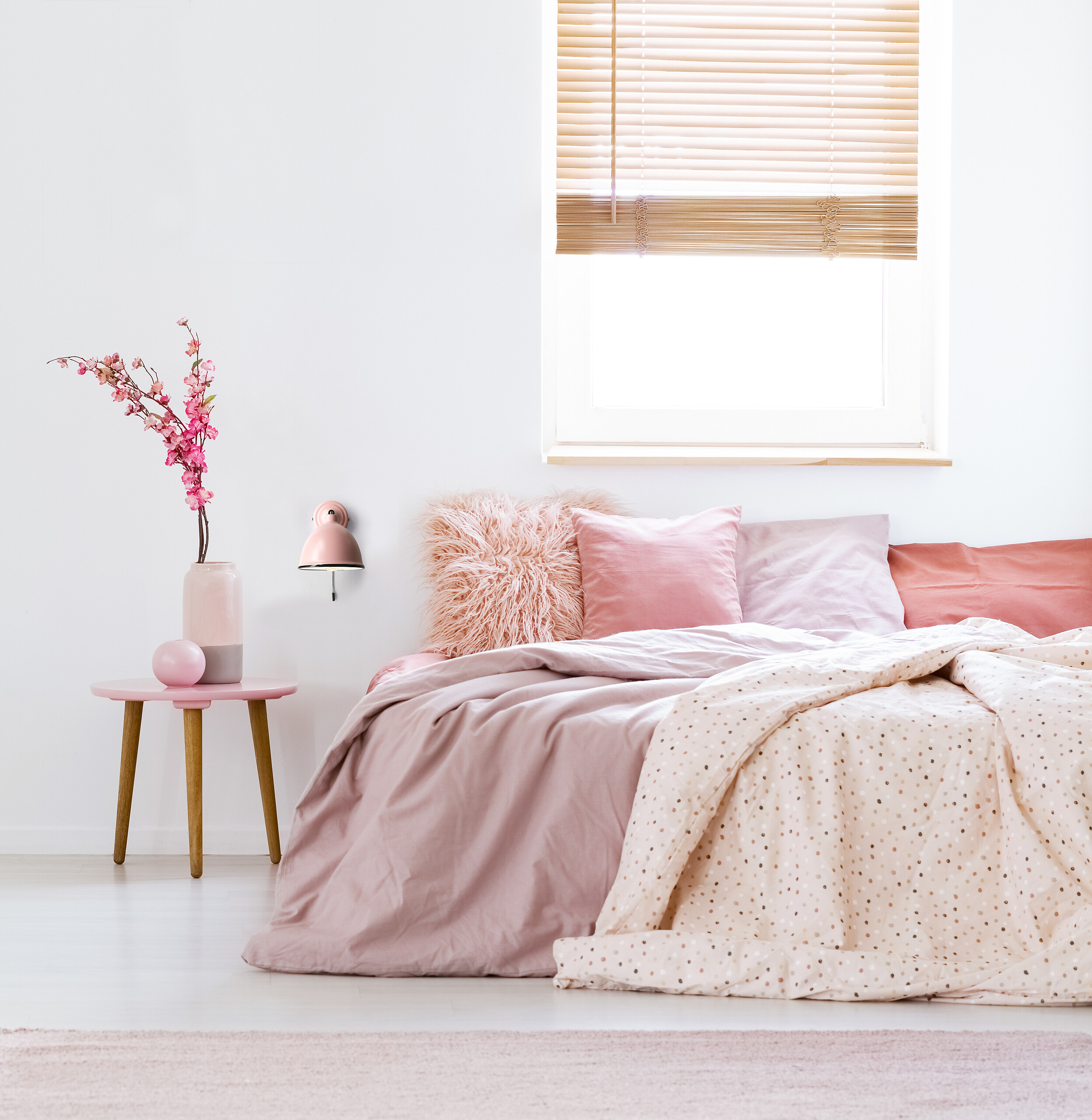 Brilliant Wandleuchte Telio 97002/17 rosa Metall H/T: ca. 12,5x19,5 cm E14 1 Brennstellen