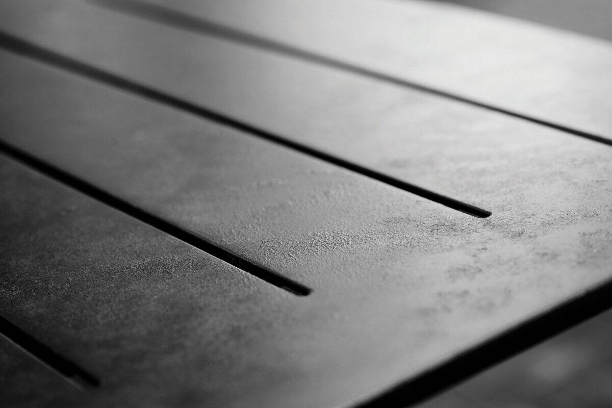 Keter Gartentisch Metalea schwarz Kunststoff B/H/L: ca. 87x75x147 cm