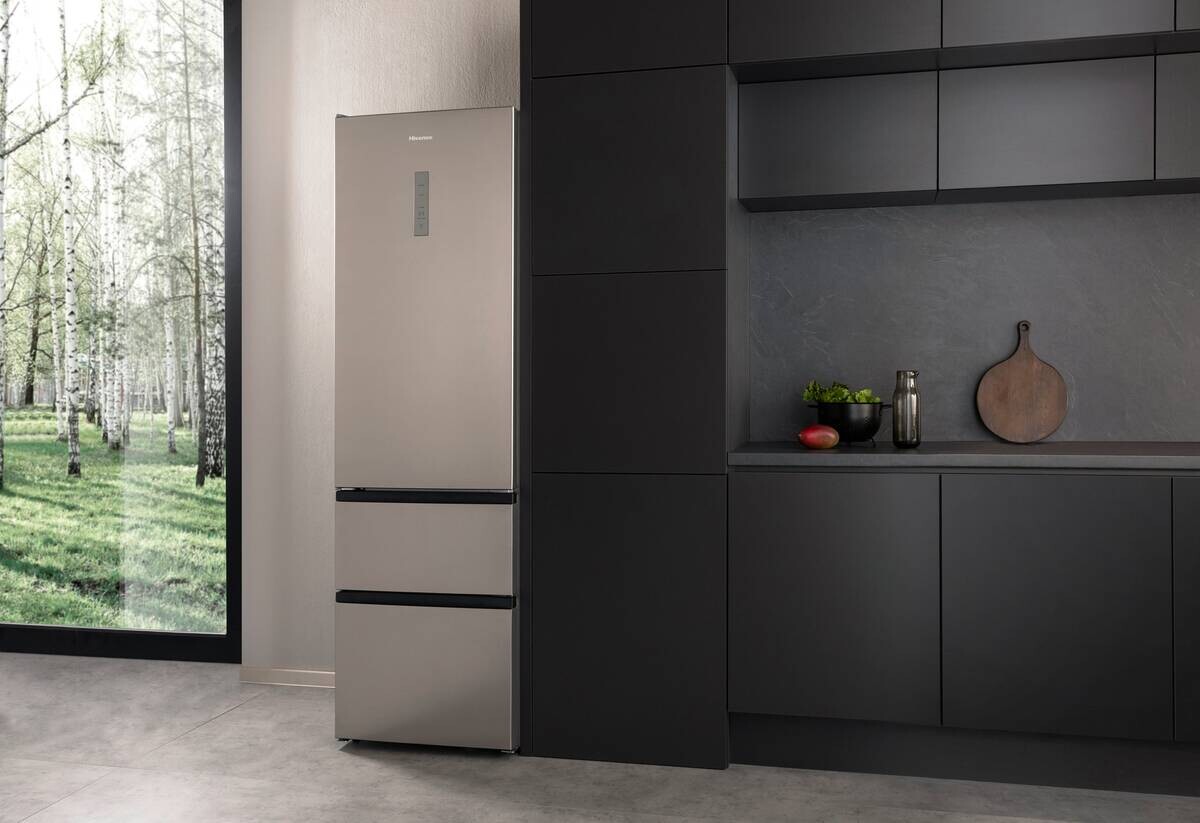 Hisense Kühl-/Gefrierkombination RM469N4ACD Silbergrau