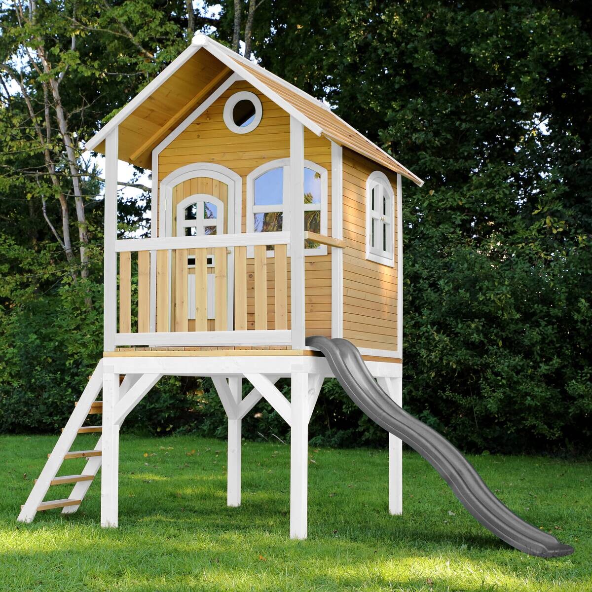 AXI Spielhaus Laura weiß B/H/L: ca. 318x272x191 cm